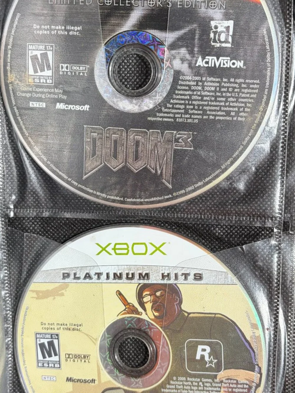 Lot of 18 Xbox 360 games 2 Xbox Games bundle Disc Only - Comes w/ Carrying Case
